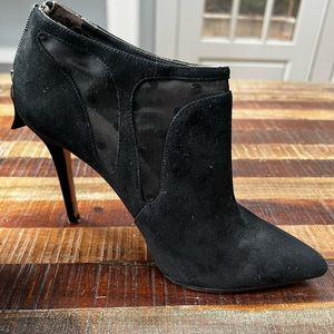 Reiss black suede leather mesh paneled pointed heel boots/booties size 8